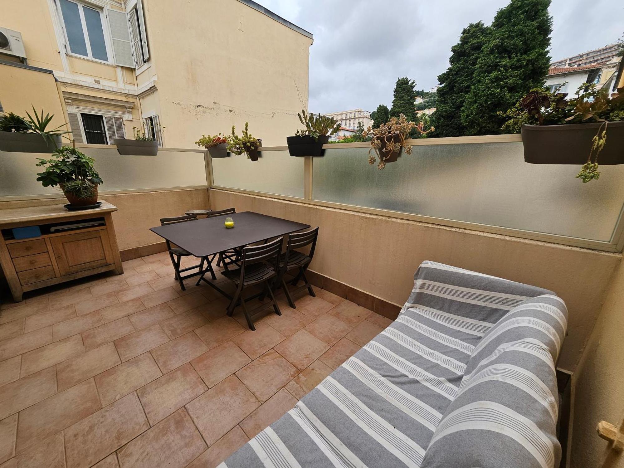Michele Family - Centre Ville - 2 Pieces Tranquille - A 150 M De La Mer Menton Exterior photo